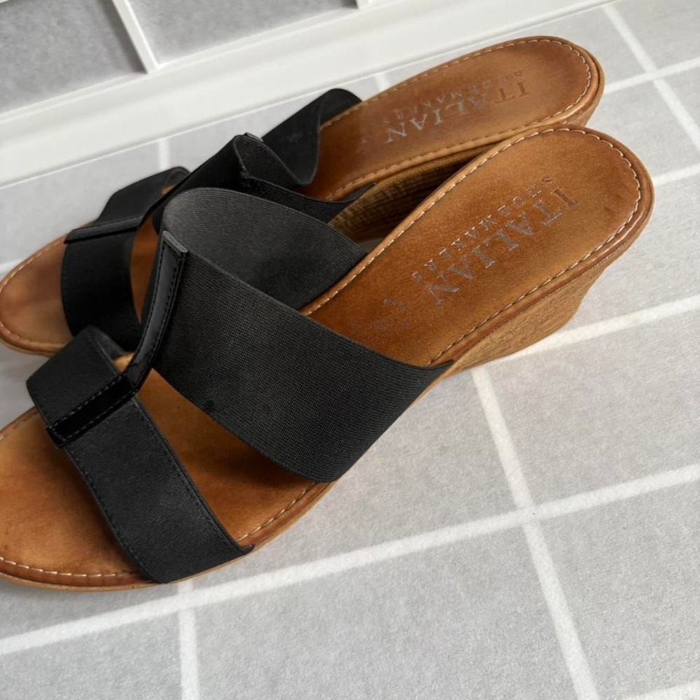 Black Italian wedge sandals SZ 10. Stretchy Straps. boho charm - Picture 2 of 8